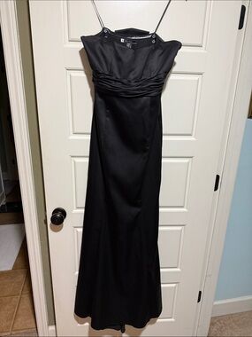 JS Boutique Black Strapless Satin Evening Dress